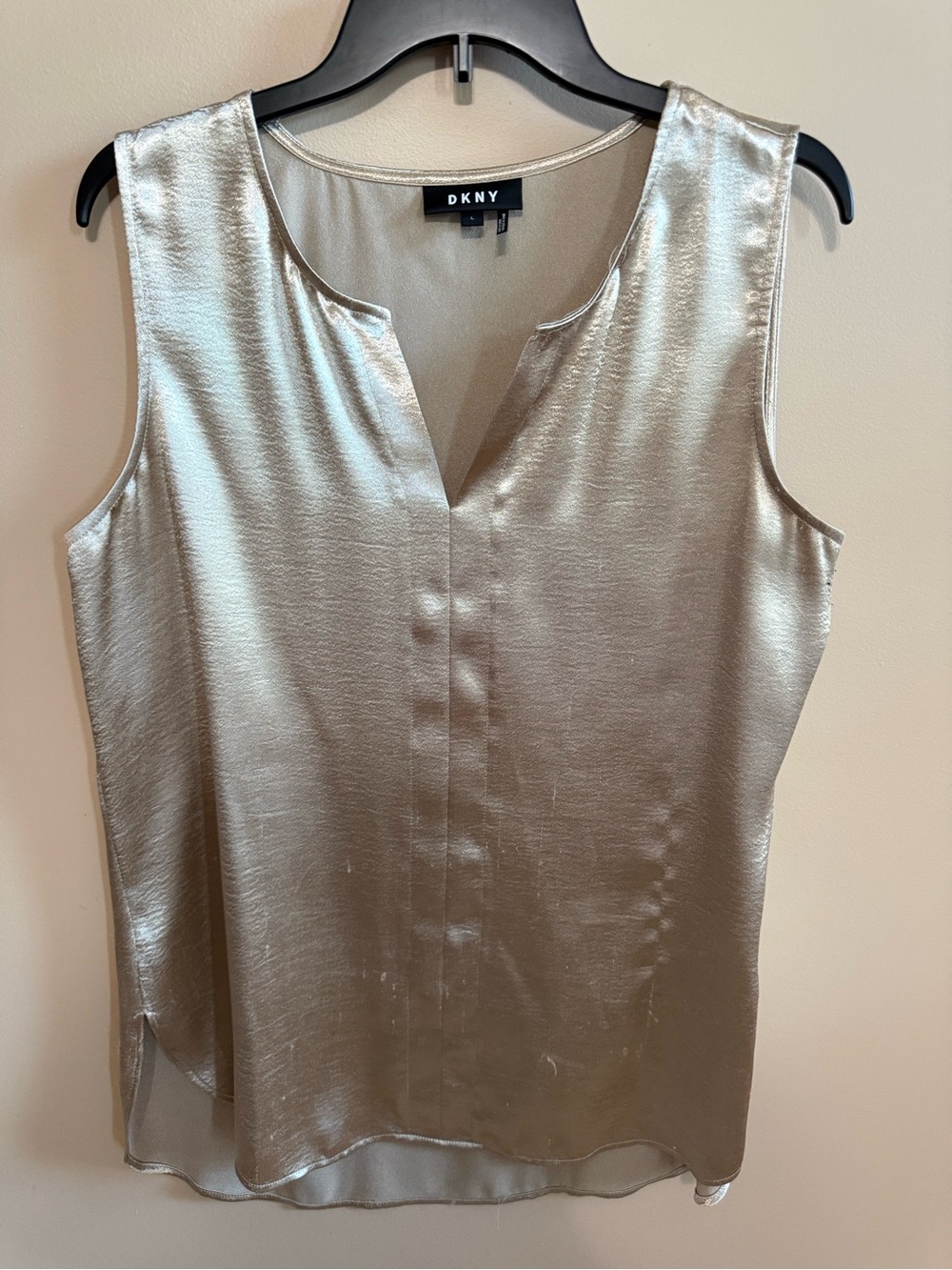 NWOT DKNY Champagne Metallic V-Neck Sleeveless Shell Top